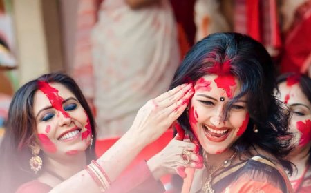 Sindoor Khela: A Joyous Tradition Of Durga Puja Celebrations With A Fascinating History