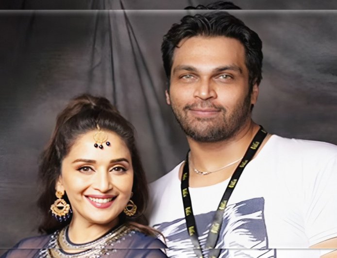 ବଲିଉଡ ଫ୍ୟାଶନ୍ ଡିଜାଇନର୍ ସାଇଶା ସିନ୍ଦେଙ୍କ ଟ୍ରାନ୍ସଜେଣ୍ଡର ଯାତ୍ରା ଏବଂ ପ୍ରେମ ଜୀବନ, ବଲିଉଡ ଶିଳ୍ପରେ ଜୋରସୋର ଚର୍ଚ୍ଚା