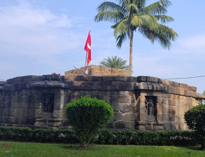 ଧାର୍ମିକ ଗଣତନ୍ତ୍ରର ପ୍ରତୀକ: ହୀରାପୁର ଚଉଷଠୀ ଯୋଗିନୀ ପୀଠ